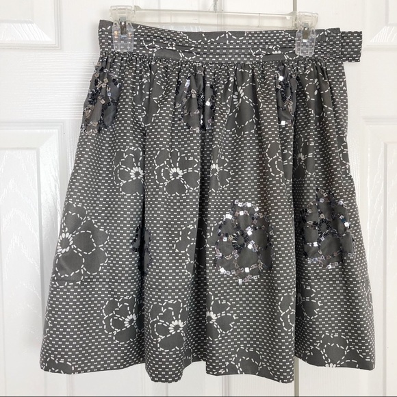 Metallic gray sequin floral fit and flare skirt - Picture 2 of 8
